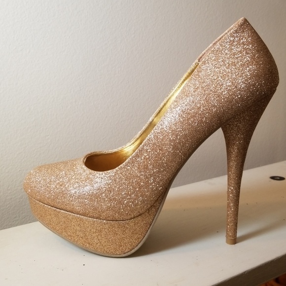 Gold platform heel - Picture 2 of 4